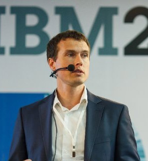 Руководитель направления по управлению неструктурированной информацией, IBM Алексей Гостев