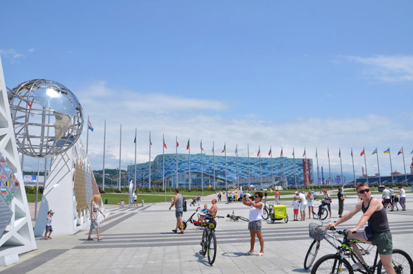 Медальная площадь в Олимпийском парке в Сочи