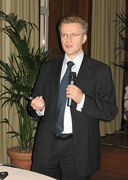 Директор Cisco по развитию бизнеса и работе с российскими партнерами Михаил Кристев
