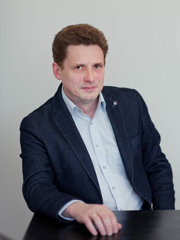 Руководитель отдела по работе с партнерами компании ЭОС Алексей Перегудов